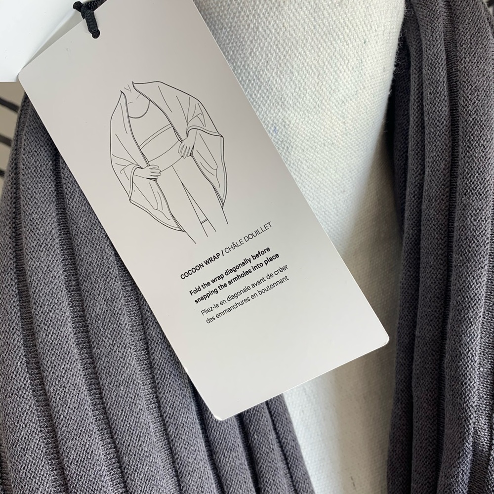 🔸 Lululemon rejuvenate scarf HMOW moonwalk NWT - Picture 4 of 7